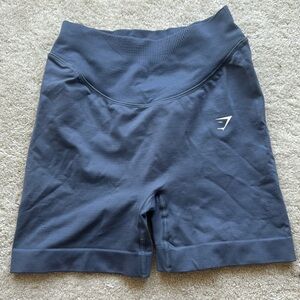 Gymshark Sweat Seamless Shorts Color evening blue.